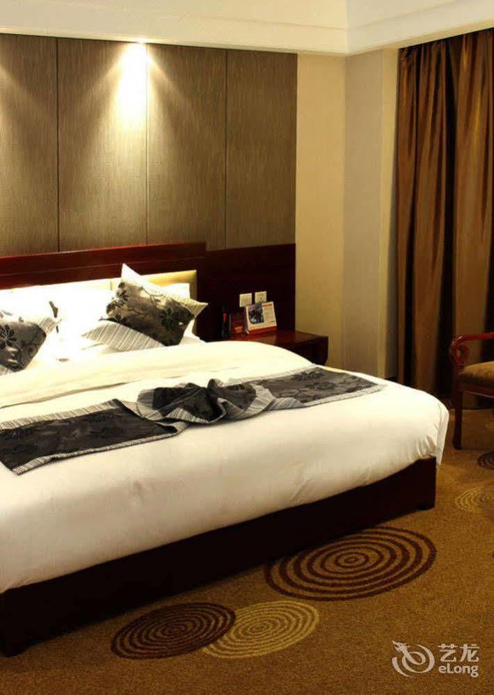 Adange Resort Hotel Ліцзян Екстер'єр фото