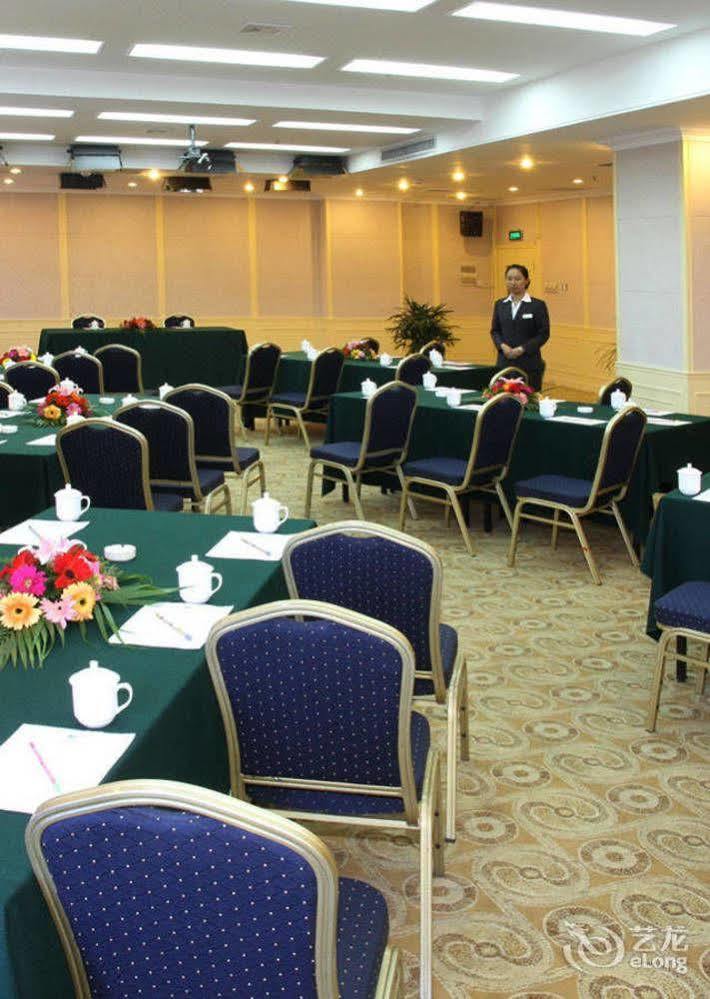 Adange Resort Hotel Ліцзян Екстер'єр фото